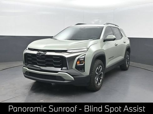 Used 2025 Chevrolet Equinox ACTIV w/ Safety and Technology Package FWD image 1