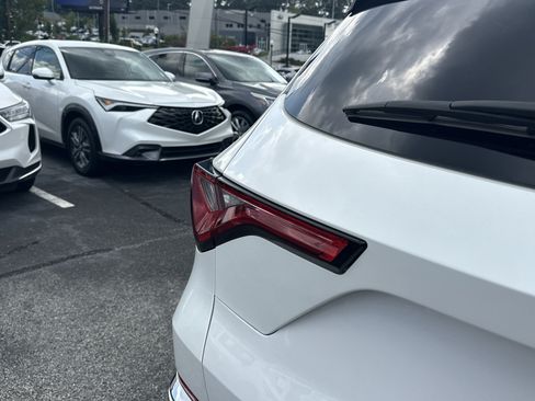 Certified 2024 Acura MDX w/ Technology Package FWD image 20