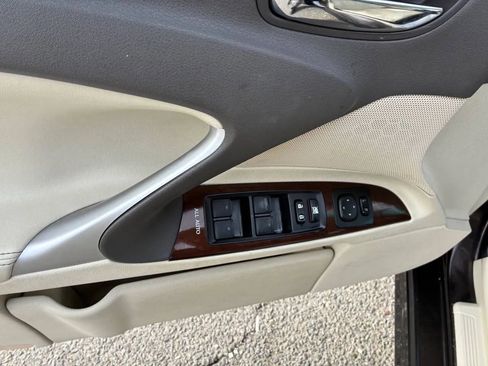 Used 2013 Lexus IS 250 AWD w/ Premium Pkg image 40