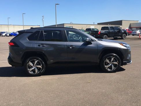 Used 2024 Toyota RAV4 SE AWD/4WD image 8