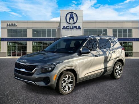 Used 2023 Kia Seltos EX image 1