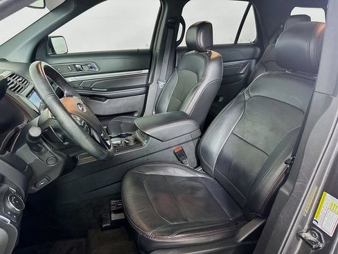 Used 2017 Ford Explorer Sport w/ Equipment Group 401A AWD/4WD image 8