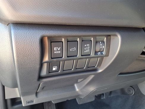 New 2025 Subaru Forester Limited image 12