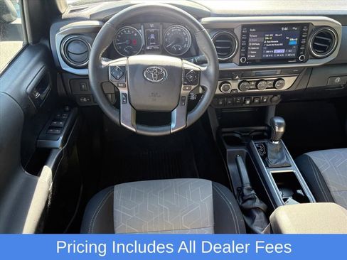 Used 2022 Toyota Tacoma TRD Sport w/ Technology Package AWD/4WD image 22