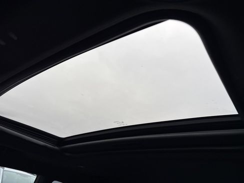 Used 2017 Dodge Challenger R/T w/ Blacktop Package image 22