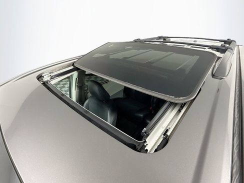 Used 2014 Toyota Sienna SE image 20