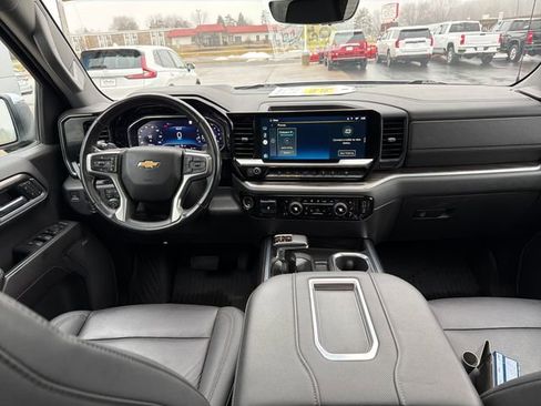 Used 2022 Chevrolet Silverado 1500 LTZ w/ LTZ Premium Package image 15