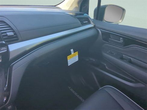 New 2026 Honda Odyssey Touring image 26