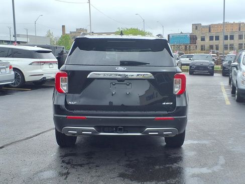 Used 2023 Ford Explorer XLT w/ Equipment Group 202A image 4