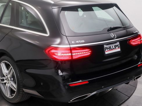 Used 2019 Mercedes-Benz E 450 4MATIC Wagon image 12