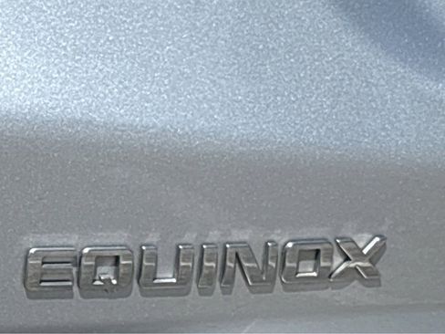 Used 2022 Chevrolet Equinox LT FWD image 30