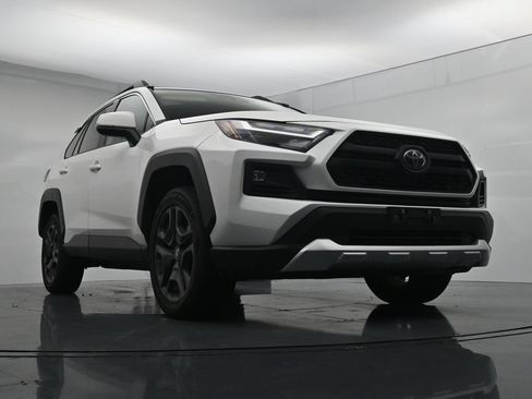 Used 2024 Toyota RAV4 Adventure AWD/4WD image 18