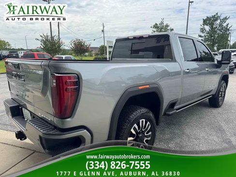 Used 2025 GMC Sierra 2500 Denali Ultimate w/ Max Trailering Package AWD/4WD image 6