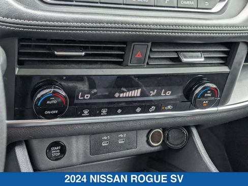 Used 2024 Nissan Rogue SV AWD/4WD image 24