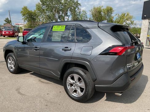 Used 2022 Toyota RAV4 XLE w/ Convenience Package AWD/4WD image 4