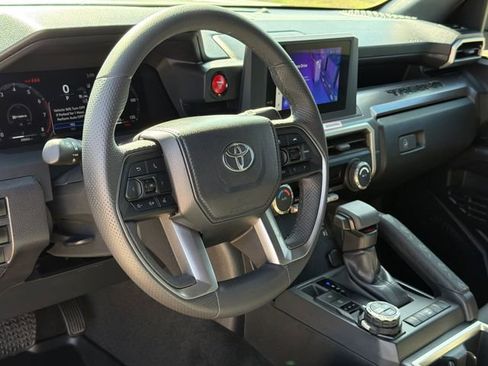 Used 2024 Toyota Tacoma TRD Off-Road image 19
