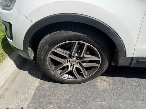 Used 2016 Ford Explorer Sport w/ Equipment Group 401A image 5