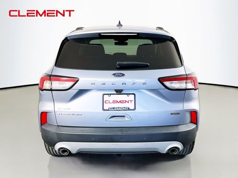 Used 2022 Ford Escape Titanium AWD/4WD image 8