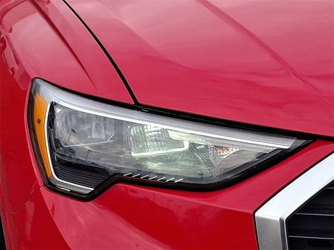 Used 2022 Audi Q3 2.0T Premium w/ Convenience Package image 10