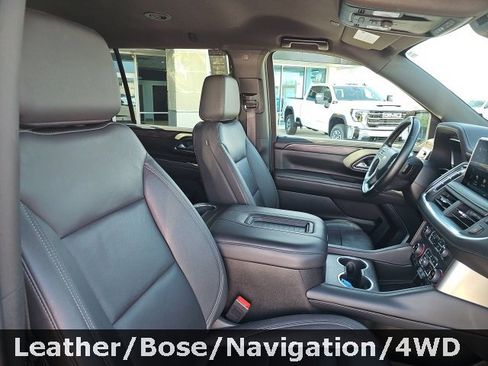 Used 2023 Chevrolet Suburban LT image 41