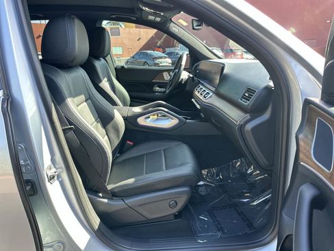 Used 2025 Mercedes-Benz GLE 450e 4MATIC image 14