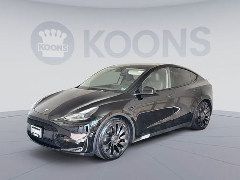 Used 2023 Tesla Model Y Performance image 1
