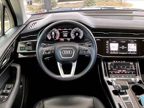 Used 2022 Audi Q7 2.0T Premium w/ Convenience Package image 5