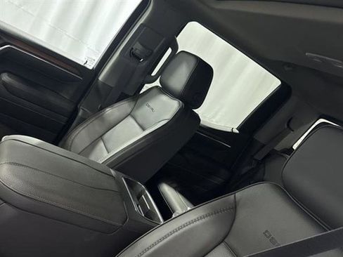 New 2025 GMC Sierra 1500 Denali w/ Denali Reserve Package image 14