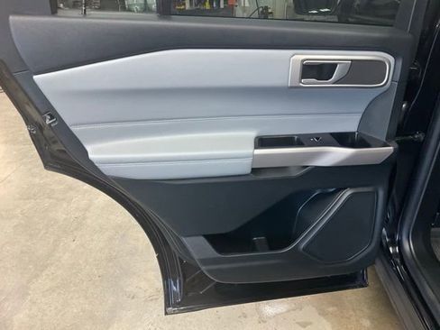 Used 2023 Ford Explorer XLT w/ Equipment Group 202A image 15
