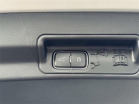 New 2026 Ford Explorer Active w/ Active Comfort Package image 13