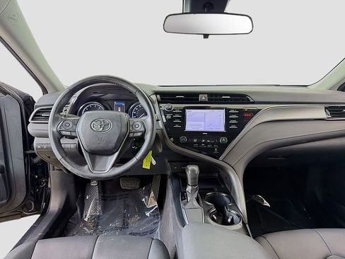 Used 2020 Toyota Camry SE image 22
