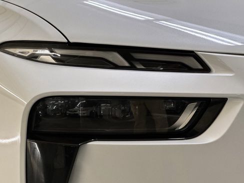 Used 2023 BMW X7 xDrive40i w/ M Sport Package image 10