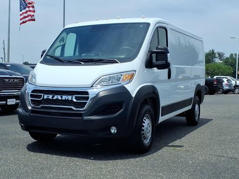 Used 2025 RAM ProMaster 2500 w/ U-Haul Equipment Group FWD image 3
