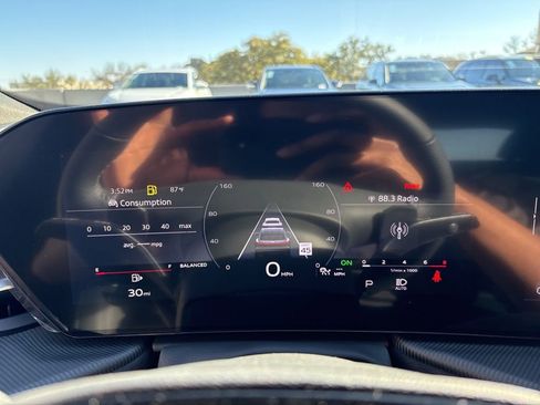 New 2025 Audi SQ5 Prestige image 21