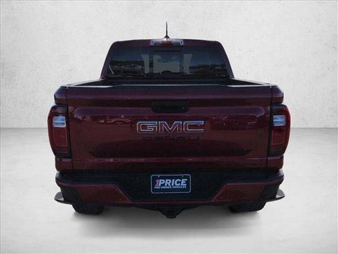 Used 2025 GMC Canyon Denali image 6