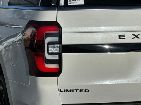 Used 2024 Ford Expedition Max Limited image 36