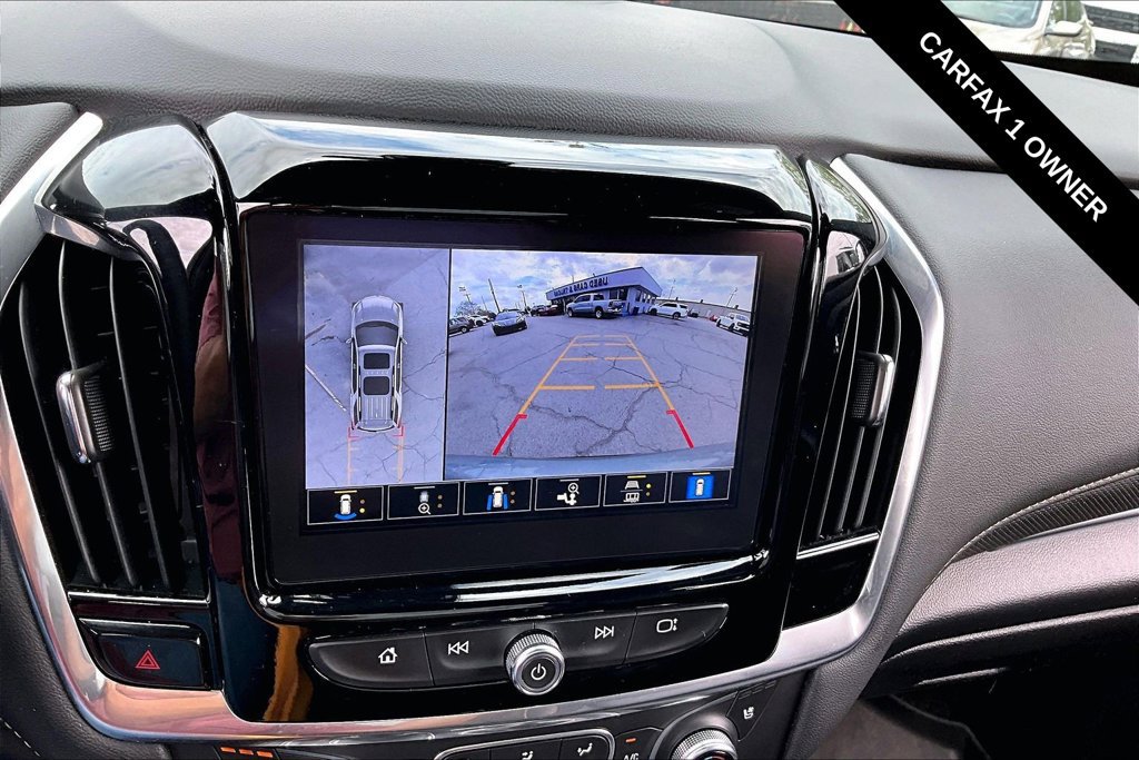 Used 2023 Chevrolet Traverse Premier w/ Redline Edition FWD image 9