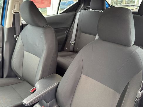 Used 2025 Nissan Kicks Play S FWD image 19