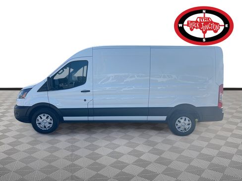 Used 2023 Ford Transit 250 Medium Roof w/ Load Area Protection Package RWD image 4