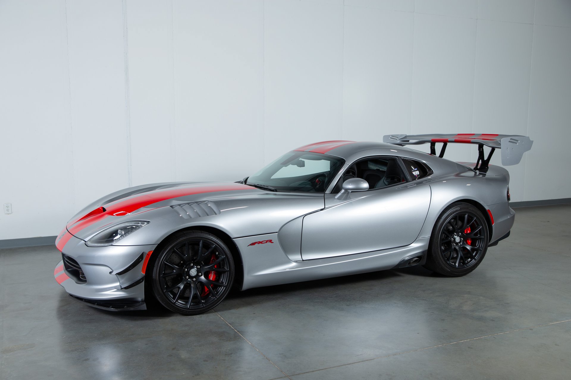 Used 2017 Dodge Viper ACR w/ Extreme Aero Package RWD image 3
