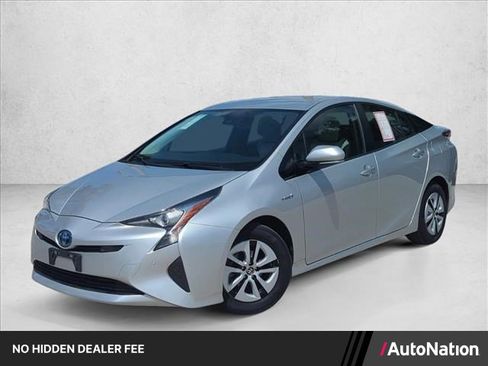 Certified 2018 Toyota Prius Three FWD image 1