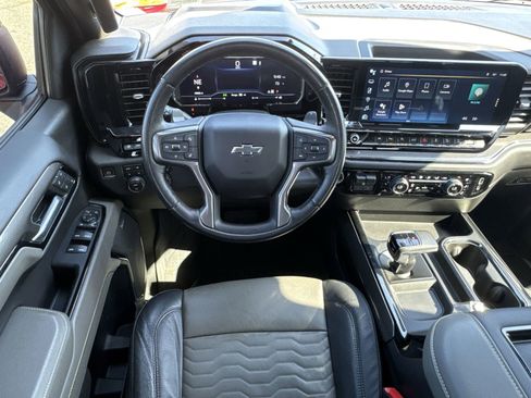 Used 2022 Chevrolet Silverado 1500 ZR2 w/ Technology Package image 30