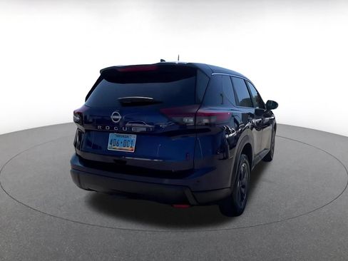 Used 2025 Nissan Rogue SV FWD image 14