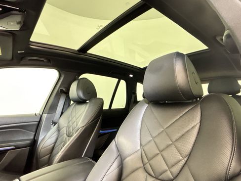 Used 2023 BMW X5 sDrive40i w/ Premium Package image 14