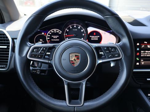 Certified 2023 Porsche Cayenne AWD/4WD image 16