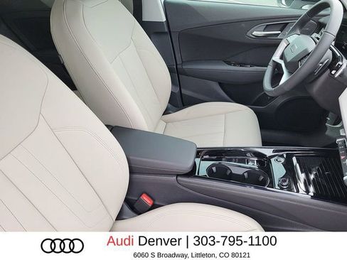 New 2026 Audi Q3 quattro 2.0T AWD/4WD image 17