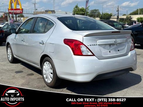 Used 2017 Nissan Versa SV image 9