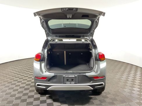 Used 2023 Buick Encore GX Preferred w/ Cold Weather Comfort Package image 12