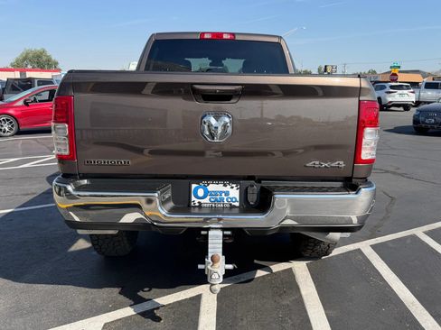 Used 2021 RAM 2500 Big Horn w/ Cold Weather Group AWD/4WD image 4