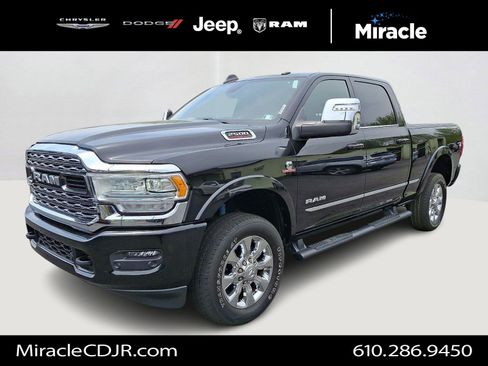 Used 2023 RAM 2500 Limited w/ Off Road Package AWD/4WD image 3